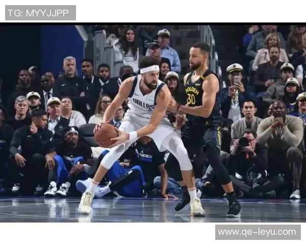 勇士主场对决开拓者首发阵容揭晓库里领衔穆迪理查德巴特勒追梦齐上阵